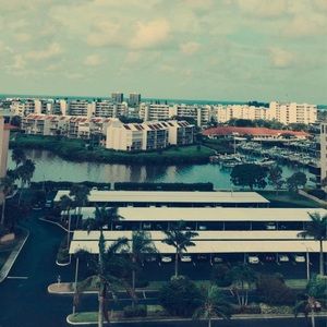 Meet your Posher, Erica